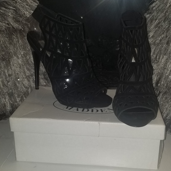 Shoes - Picture 2 of 2